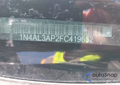 2015 Nissan Altima 2.5 Sv z USA, uszkodzony, nr VIN 1N4AL3AP2FC419652